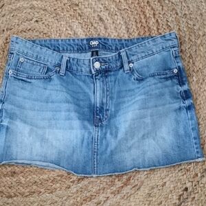 Gap denim mini skirt with raw frayed hem. Size 12
